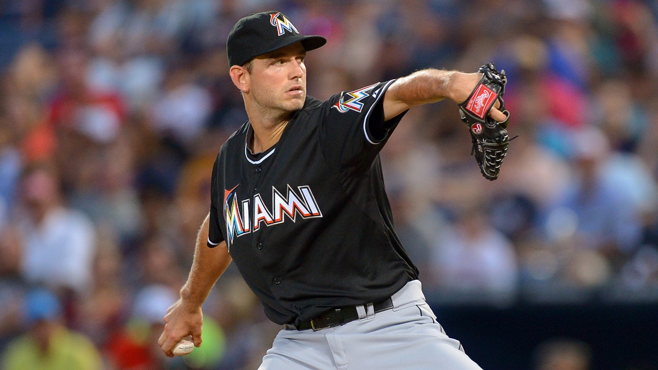 Marlins acquire two prospects from Cubs for right-hander Turner
